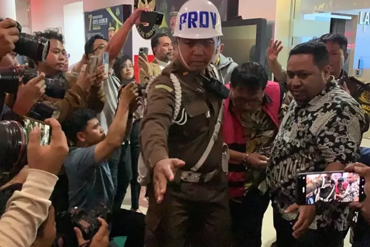 Hakim Ronald Tannur Bebaskan Mantan Pejabat MA yang Diduga Terlibat Suap