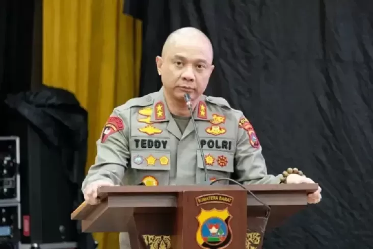 Teddy Minahasa, Eks Pati Polri Mengaku Terjerat Kasus Narkoba dan Diadili Seumur Hidup
