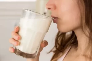 Rahasia Dibalik Asam Lambung dan Susu: Mitos atau Fakta? Simak Penjelasannya!