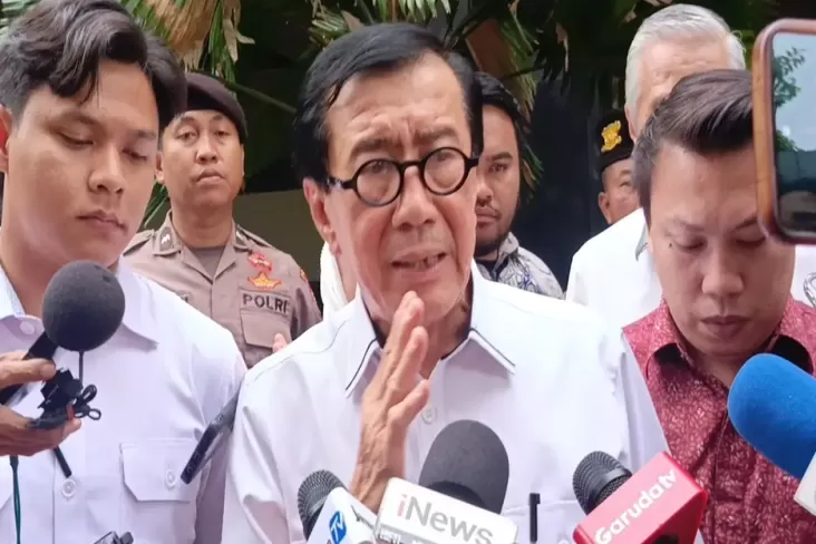 Gedung

Yasonna Diserbu KPK, Ternyata Ada Unjuk Rasa yang Menghentikan Kepulangannya dari Gedung