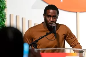 P Diddy Rayakan Natal di Balik Jeruji Besi, Sajikan Hidangan Ayam Panggang yang Mengundang Polemik