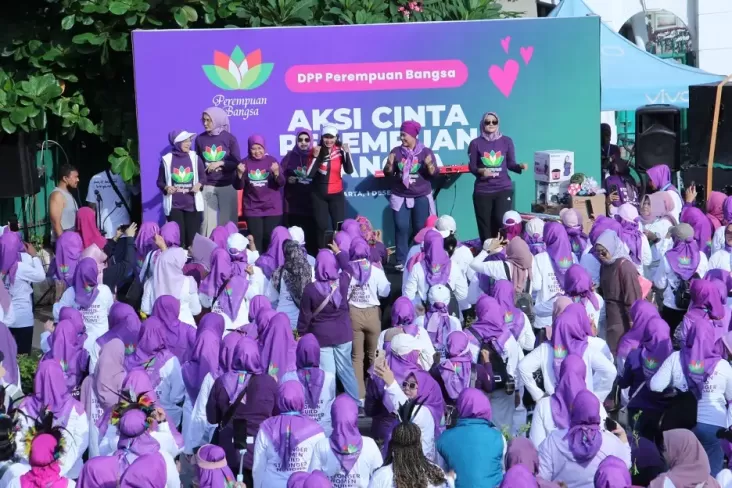 "CFD: Ajakan Perempuan Indonesia untuk Mencintai Tanah Air Bersama!"