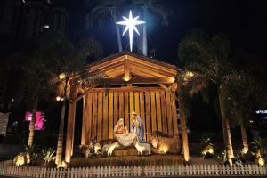 Taman Margasatwa dan Dufan Lippo Cikarang Meriahkan Liburan Akhir Tahun dengan Dekorasi Natal dan Tahun Baru yang Menakjubkan