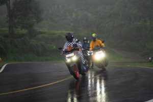 Menikmati Fitur Turbo Y-Shift pada Yamaha Aerox Alpha Turbo di dalam Rute Bandung-Ranca Bali