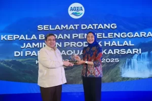 Kepala BPJPH Sebut Aqua Taat serta  Halal,  Tak Perlu Ragu Mengonsumsinya