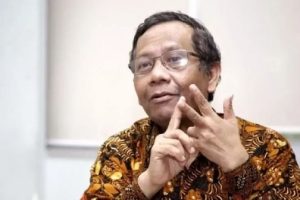 Soal Pagar Laut, Mahfud MD: Tak Perlu Menutupi Kasus dengan Alasan Demi Marwah Institusi