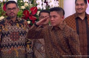 Survei Indikator: Seskab Teddy Pejabat Baru yang Dinilai Moncer oleh Publik