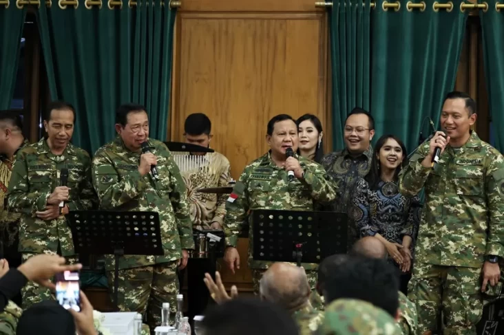Ketika SBY, Jokowi, lalu Prabowo Nyanyi Bareng Lagu Tipe-X Kamu Ngga Sendirian