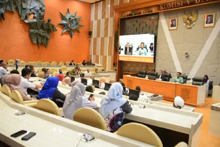 Polemik Penghentian Pendamping Desa, Waka Komisi V DPR: Jangan sebab Like and Dislike