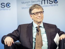 Strategi Bill Gates Mengelola Keuangan Saat Pasar Volatil