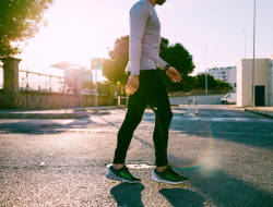 Jalan Kaki Bisa Bangun Otot?