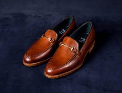 5 Keunggulan Sepatu Kulit Asli: Nyaman dan Elegan!