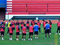 Berita Arema FC Terkini: Pemain Cidera Jelang Derby Jatim, Andre Caldas Jadi Pelatih Sementara