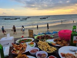 4 rekomendasi kuliner laut tepi pantai Bali, nikmati makanan lezat dengan pemandangan indah