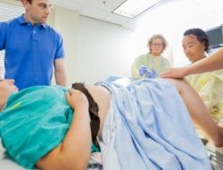 Cara mencegah robekan vagina saat melahirkan normal!