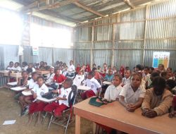 Fasilitas Pendidikan Siswa Pengungsi di Pusat Ibu Kota Papua Pegunungan Tidak Layak