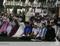 Kesetiaan Shaf Perempuan dalam Shalat Tarawih-Witir Lebih Lengkap daripada Laki-Laki