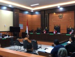 Tiga Berita Terpopuler Padang: Kafe Karaoke Ramai Pengunjung, Tersangka Korupsi Trans Padang Dihukum