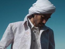 Detik-Detik Jenazah Vidi Aldiano Dimakamkan, Vadi Akbar Ucapkan Pesan Terakhir: Goodbye