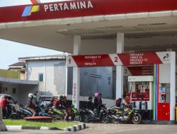 Pertamina Tidak Naikkan Harga BBM Meski Harga Minyak Dunia Melonjak