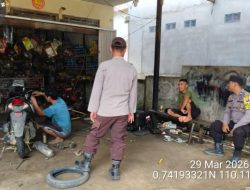 Patroli dan Imbauan Kamtibmas dari Polsek Mandor dan Air Besar