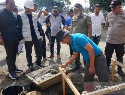 Hujan deras genangi Jalan Kartini hingga Setia Negara Curup Rejang Lebong