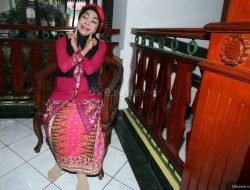 Cinta Cucu Mpok Nori dan Mantan Suami Irak: Insiden Sebelum Pembunuhan