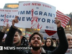 Dituntut Mundur, Trump Diboikot Jutaan Warga AS